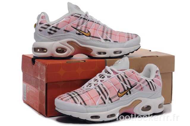 max air tn prixdusine retro survet tn us8,eur39,uk5.5 envente